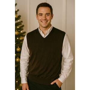 Toscano Firenze Men’s Merino Wool V-Neck Sweater Vest Brown Medium